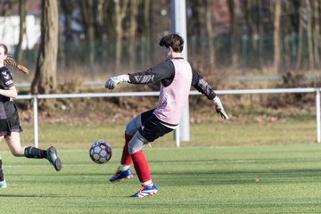 Bild 55 - wBJ SV Wahlstedt - SV Henstedt Ulzburg : Ergebnis: 0:1